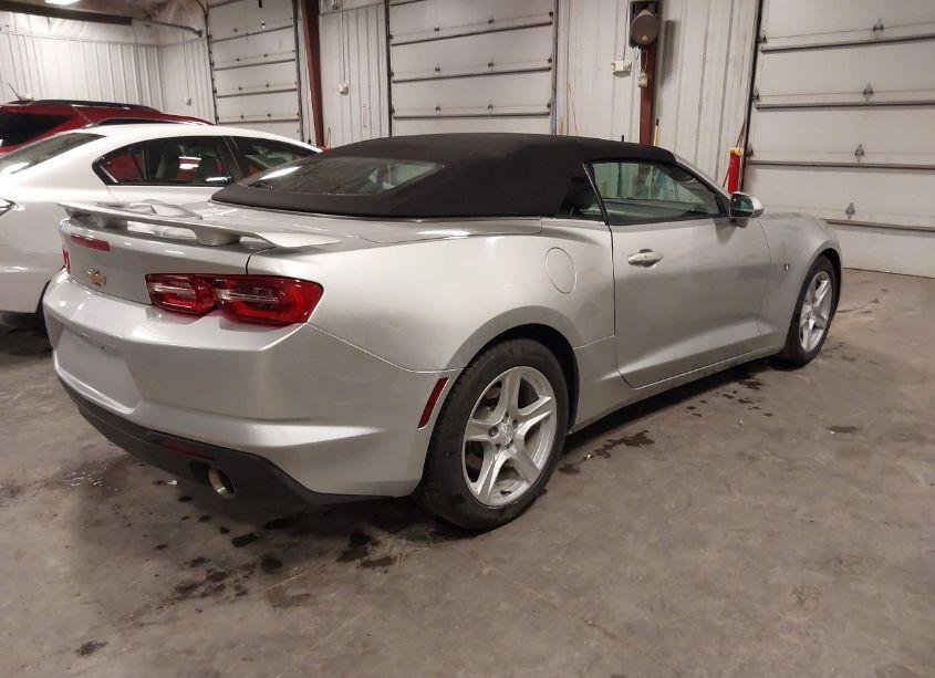 Photo 4 of 2019 Chevrolet Camaro 1LT (VIN 1G1FB3DX1K0112329)