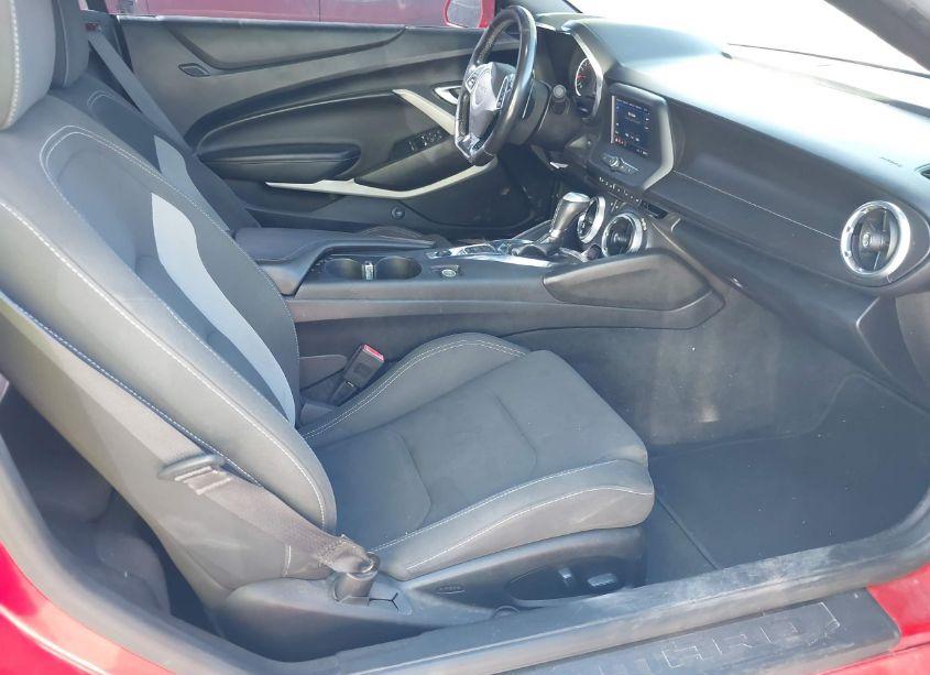 Photo 5 of 2020 Chevrolet Camaro RWD 1LT (VIN 1G1FB3DX1L0103504)