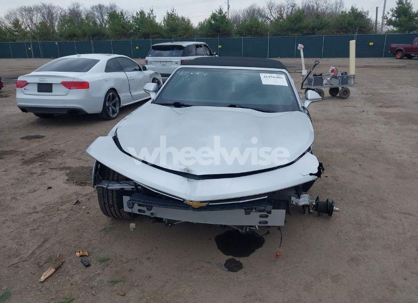 Photo 13 of 2017 Chevrolet Camaro 1LT (VIN 1G1FB3DX4H0111362)