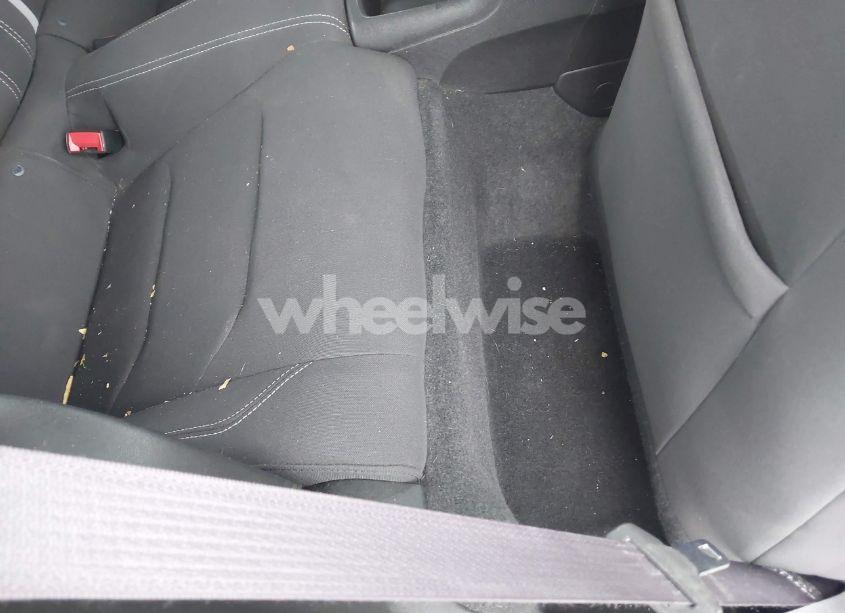 Photo 8 of 2017 Chevrolet Camaro 1LT (VIN 1G1FB3DX4H0111362)