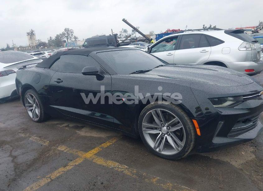Photo 13 of 2017 Chevrolet Camaro 1LT (VIN 1G1FB3DX4H0120742)