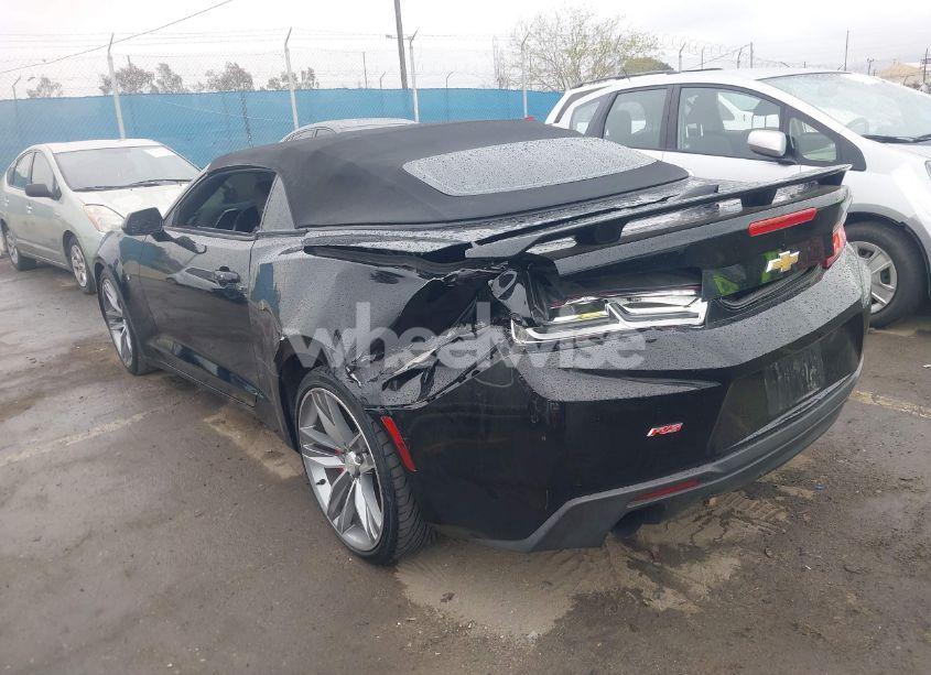 Photo 3 of 2017 Chevrolet Camaro 1LT (VIN 1G1FB3DX4H0120742)