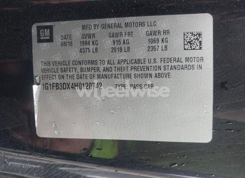 Photo 9 of 2017 Chevrolet Camaro 1LT (VIN 1G1FB3DX4H0120742)