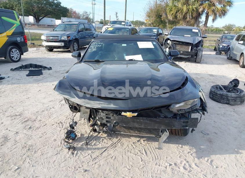 Photo 13 of 2020 Chevrolet Camaro RWD 1LT (VIN 1G1FB3DX6L0117950)