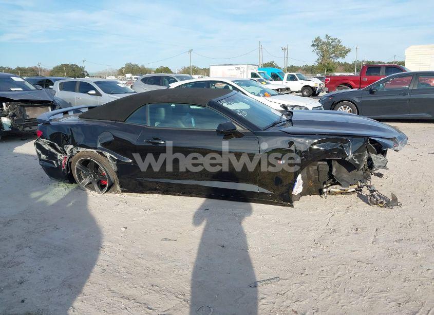 Photo 14 of 2020 Chevrolet Camaro RWD 1LT (VIN 1G1FB3DX6L0117950)