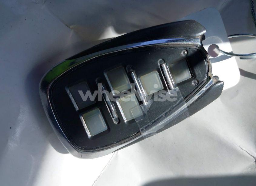 Photo 11 of 2016 Chevrolet Camaro 1LT (VIN 1G1FB3DX7G0186765)