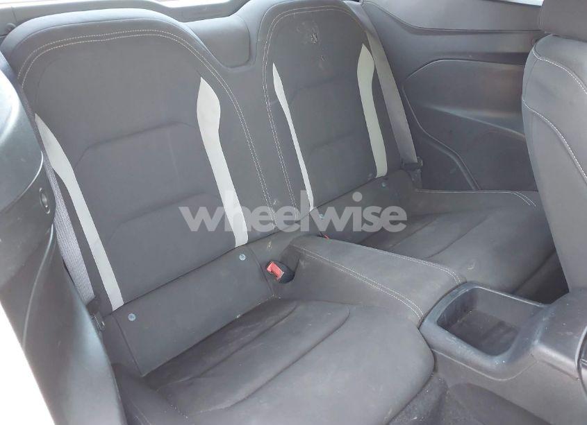 Photo 8 of 2016 Chevrolet Camaro 1LT (VIN 1G1FB3DX7G0186765)