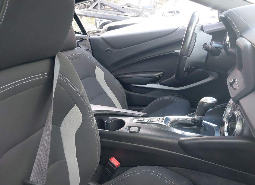 Photo 5 of 2023 Chevrolet Camaro RWD 1LT (VIN 1G1FB3DX8P0155217)