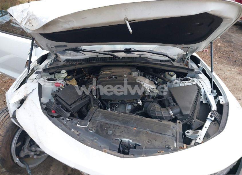 Photo 10 of 2019 Chevrolet Camaro 1LT (VIN 1G1FB3DXXK0124754)