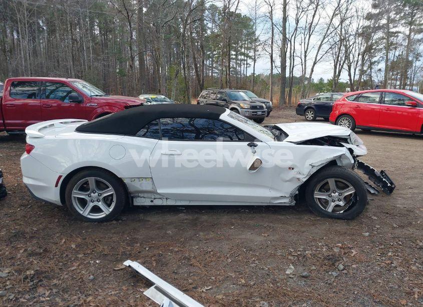 Photo 14 of 2019 Chevrolet Camaro 1LT (VIN 1G1FB3DXXK0124754)