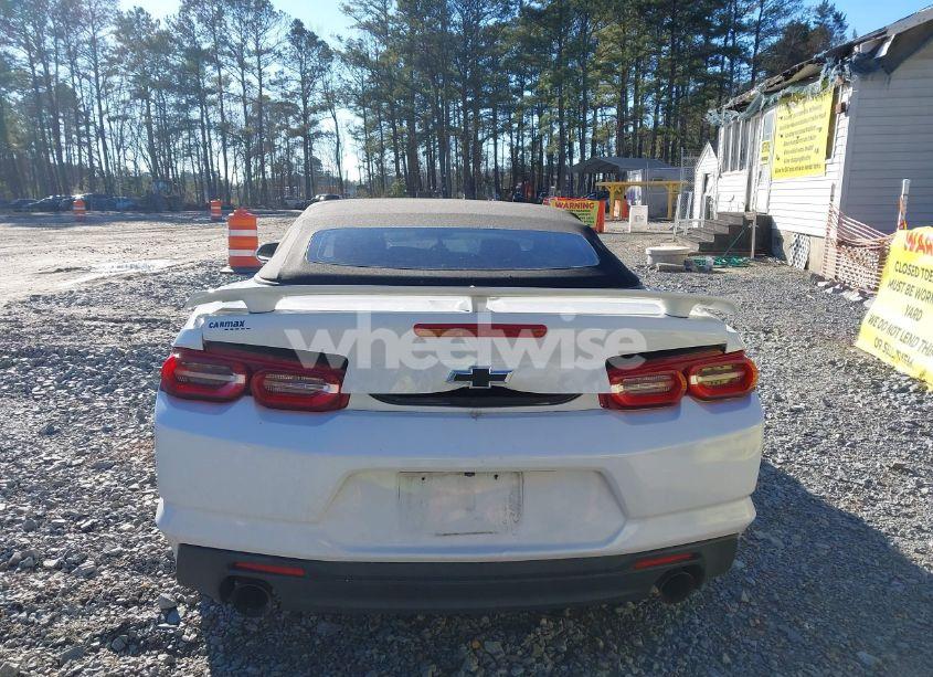 Photo 17 of 2019 Chevrolet Camaro 1LT (VIN 1G1FB3DXXK0124754)
