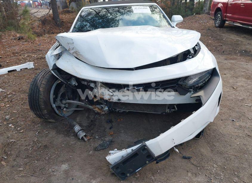 Photo 6 of 2019 Chevrolet Camaro 1LT (VIN 1G1FB3DXXK0124754)