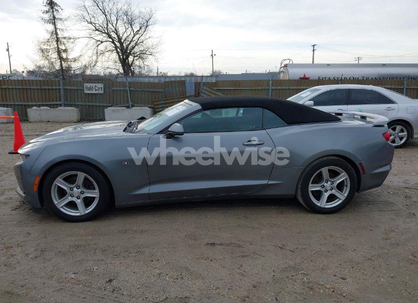 Photo 14 of 2020 Chevrolet Camaro RWD 1LT (VIN 1G1FB3DXXL0100679)
