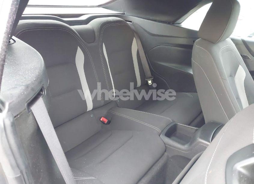 Photo 8 of 2020 Chevrolet Camaro RWD 1LT (VIN 1G1FB3DXXL0100679)