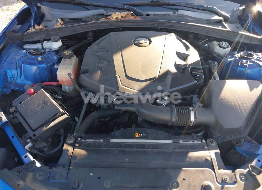 Photo 10 of 2017 Chevrolet Camaro 2LT (VIN 1G1FC1RSXH0146647)