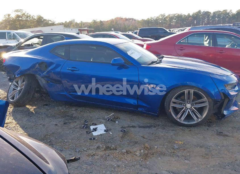 Photo 13 of 2017 Chevrolet Camaro 2LT (VIN 1G1FC1RSXH0146647)