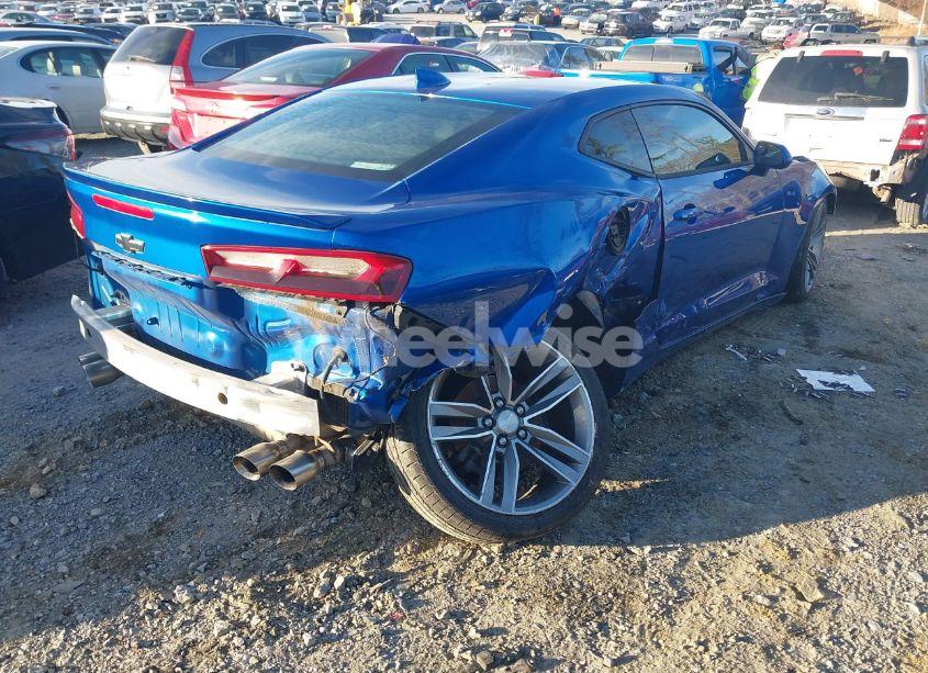 Photo 4 of 2017 Chevrolet Camaro 2LT (VIN 1G1FC1RSXH0146647)