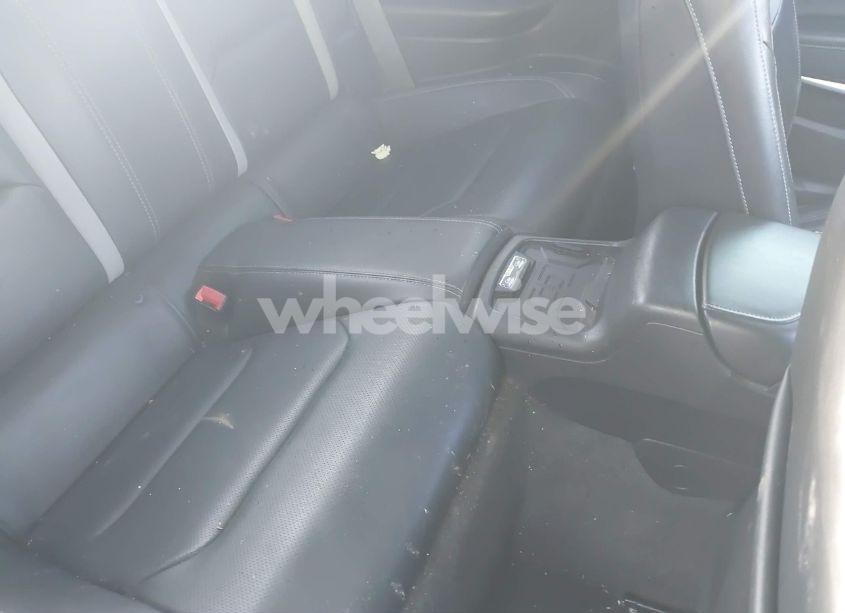 Photo 8 of 2017 Chevrolet Camaro 2LT (VIN 1G1FC1RSXH0146647)