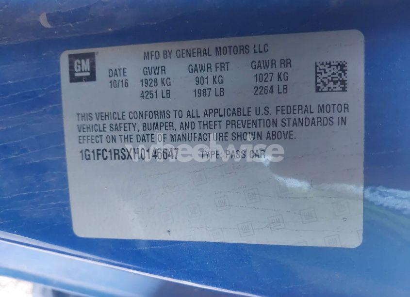 Photo 9 of 2017 Chevrolet Camaro 2LT (VIN 1G1FC1RSXH0146647)