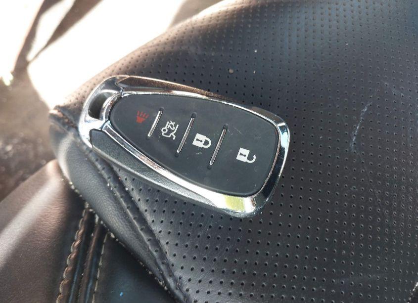 Photo 11 of 2017 Chevrolet Camaro 2LT (VIN 1G1FC1RSXH0179549)