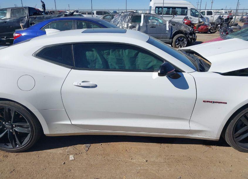 Photo 14 of 2022 Chevrolet Camaro RWD 2LT (VIN 1G1FC1RX0N0106097)