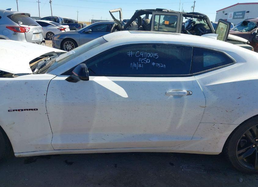 Photo 15 of 2022 Chevrolet Camaro RWD 2LT (VIN 1G1FC1RX0N0106097)