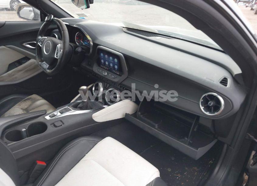 Photo 5 of 2023 Chevrolet Camaro RWD 2LT (VIN 1G1FC1RX0P0117071)