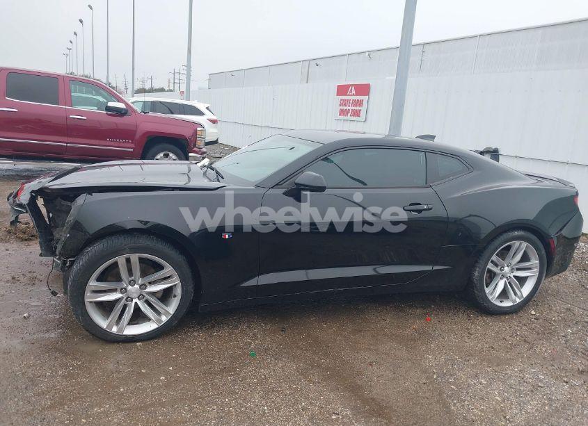 Photo 15 of 2016 Chevrolet Camaro 2LT (VIN 1G1FD1RS0G0191317)