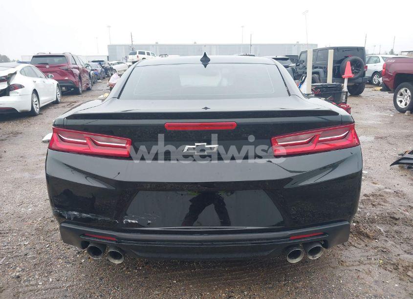 Photo 17 of 2016 Chevrolet Camaro 2LT (VIN 1G1FD1RS0G0191317)