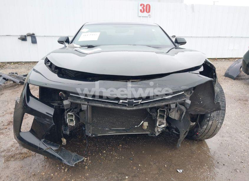 Photo 6 of 2016 Chevrolet Camaro 2LT (VIN 1G1FD1RS0G0191317)