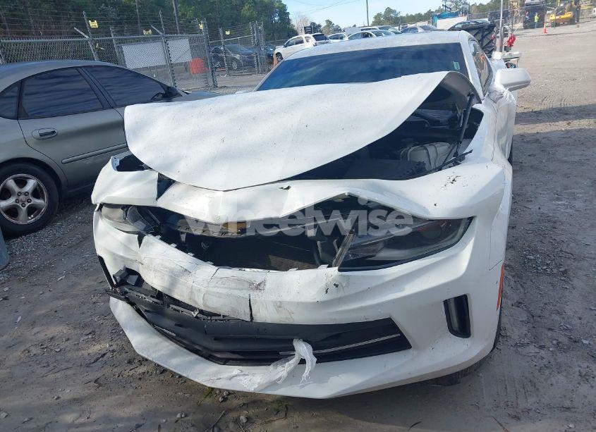 Photo 6 of 2016 Chevrolet Camaro 2LT (VIN 1G1FD1RS1G0190984)