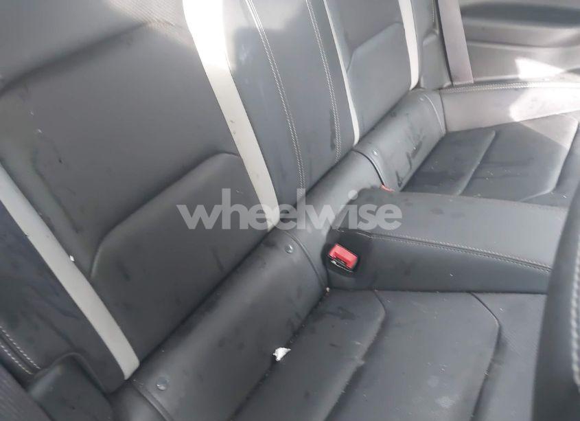 Photo 8 of 2016 Chevrolet Camaro 2LT (VIN 1G1FD1RS1G0190984)