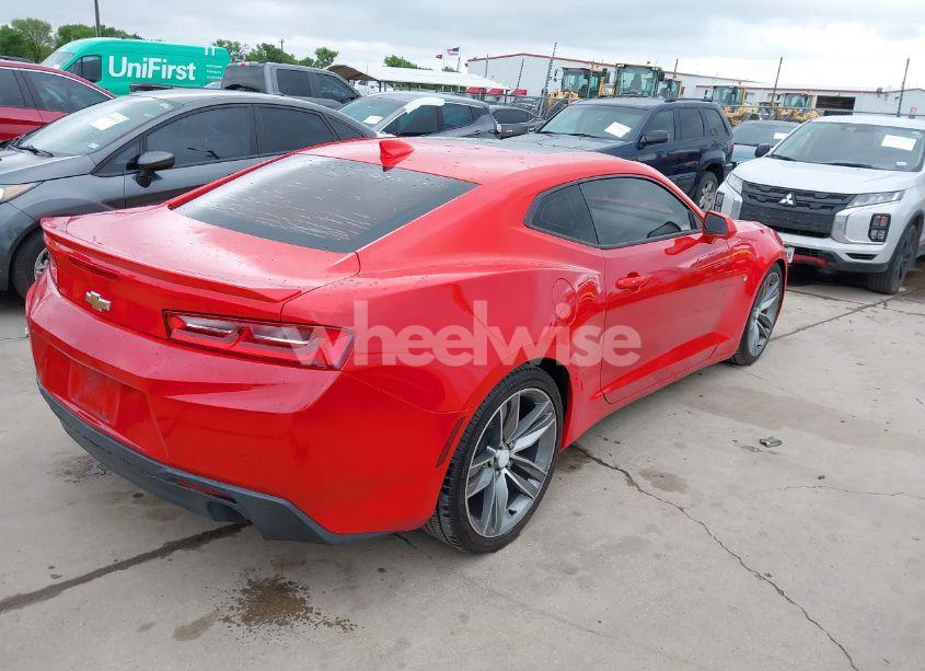 Photo 4 of 2016 Chevrolet Camaro 2LT (VIN 1G1FD1RS2G0133841)