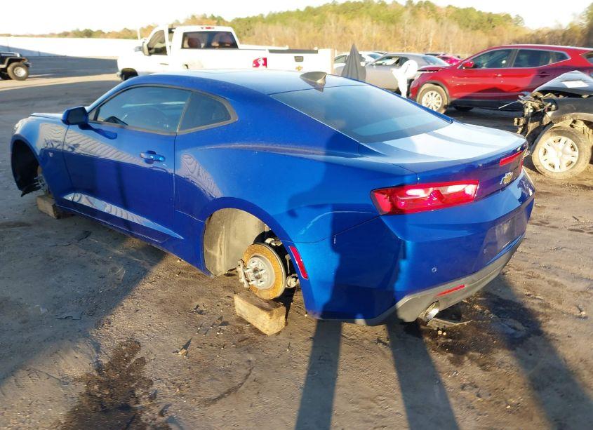 Photo 3 of 2017 Chevrolet Camaro 2LT (VIN 1G1FD1RS2H0153220)