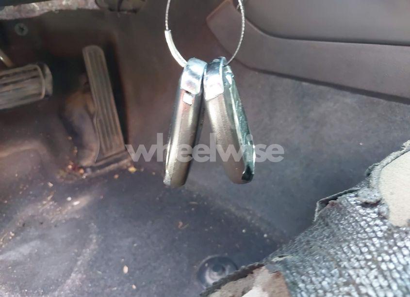 Photo 11 of 2016 Chevrolet Camaro 2LT (VIN 1G1FD1RS3G0145951)