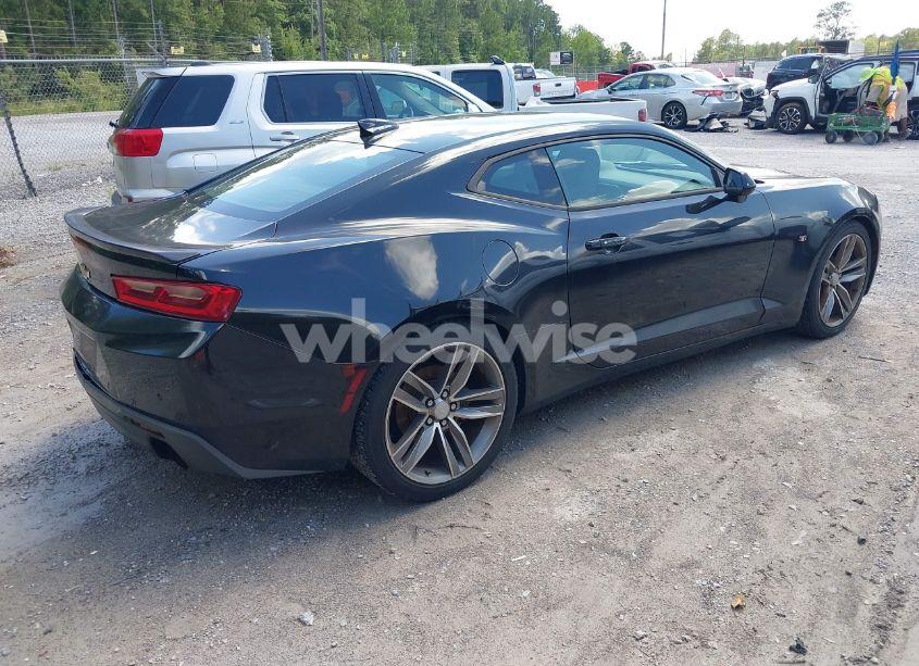 Photo 4 of 2016 Chevrolet Camaro 2LT (VIN 1G1FD1RS3G0145951)