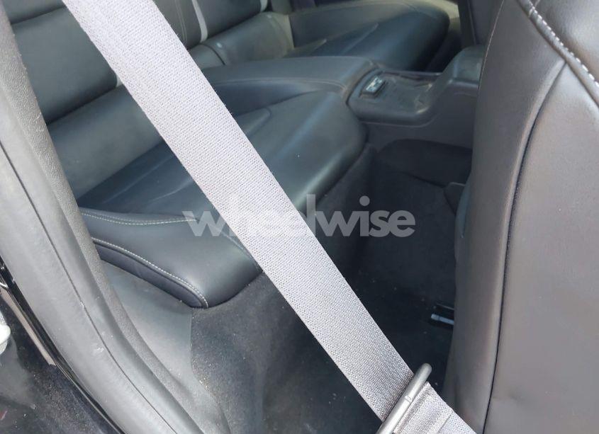 Photo 8 of 2016 Chevrolet Camaro 2LT (VIN 1G1FD1RS3G0145951)