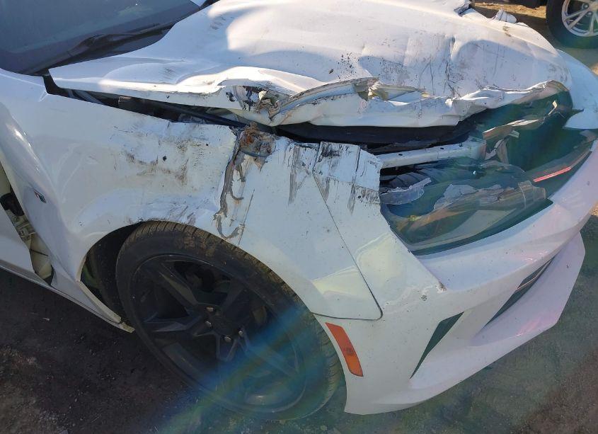 Photo 17 of 2017 Chevrolet Camaro 2LT (VIN 1G1FD1RS3H0110876)