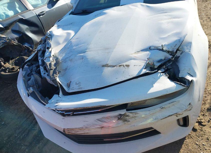 Photo 6 of 2017 Chevrolet Camaro 2LT (VIN 1G1FD1RS3H0110876)