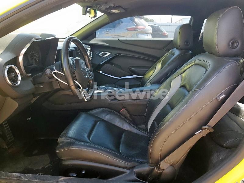 Photo 8 of 2020 CHEVROLET CAMARO LT (VIN 1G1FD1RS3L0140114)