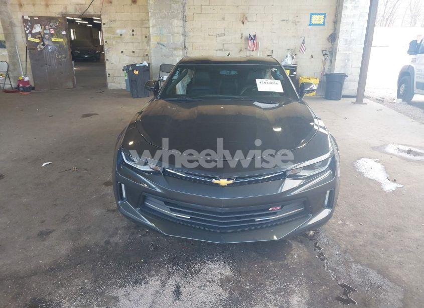 Photo 12 of 2016 Chevrolet Camaro 2LT (VIN 1G1FD1RS4G0107127)
