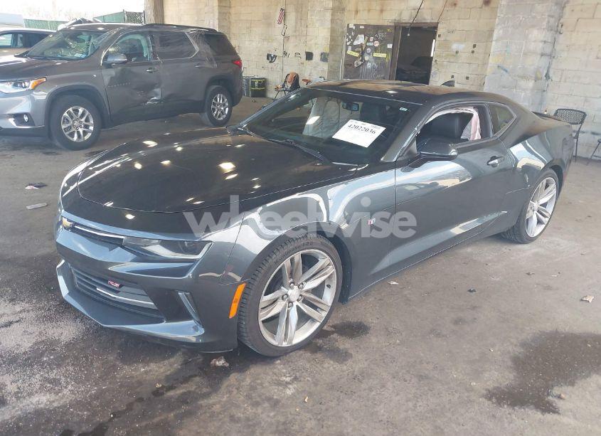 Photo 2 of 2016 Chevrolet Camaro 2LT (VIN 1G1FD1RS4G0107127)