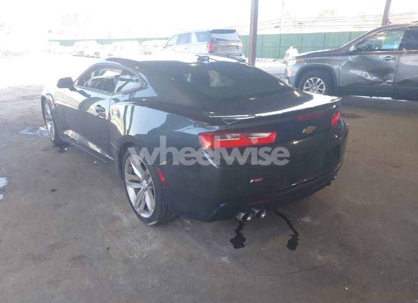 Photo 3 of 2016 Chevrolet Camaro 2LT (VIN 1G1FD1RS4G0107127)