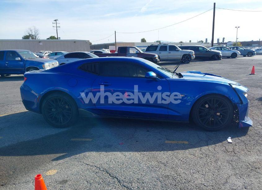 Photo 13 of 2016 Chevrolet Camaro 2LT (VIN 1G1FD1RS4G0125885)