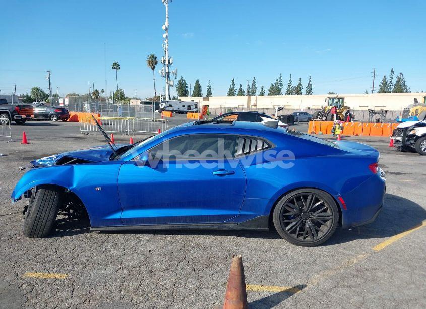 Photo 14 of 2016 Chevrolet Camaro 2LT (VIN 1G1FD1RS4G0125885)