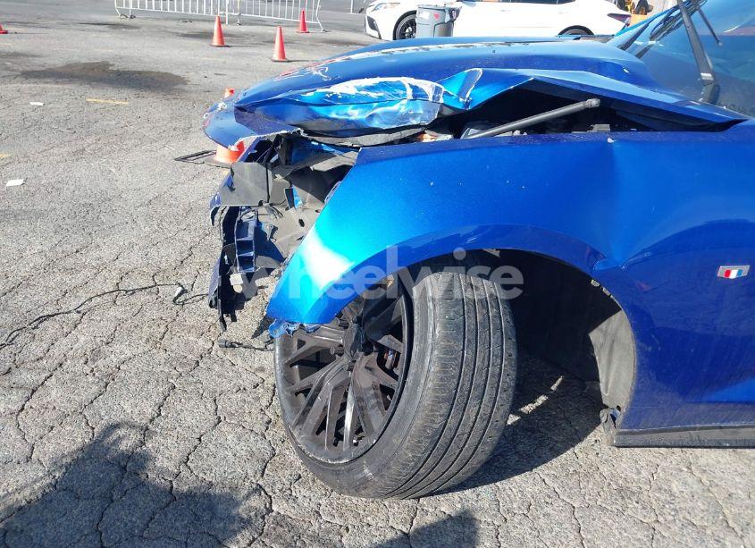 Photo 6 of 2016 Chevrolet Camaro 2LT (VIN 1G1FD1RS4G0125885)