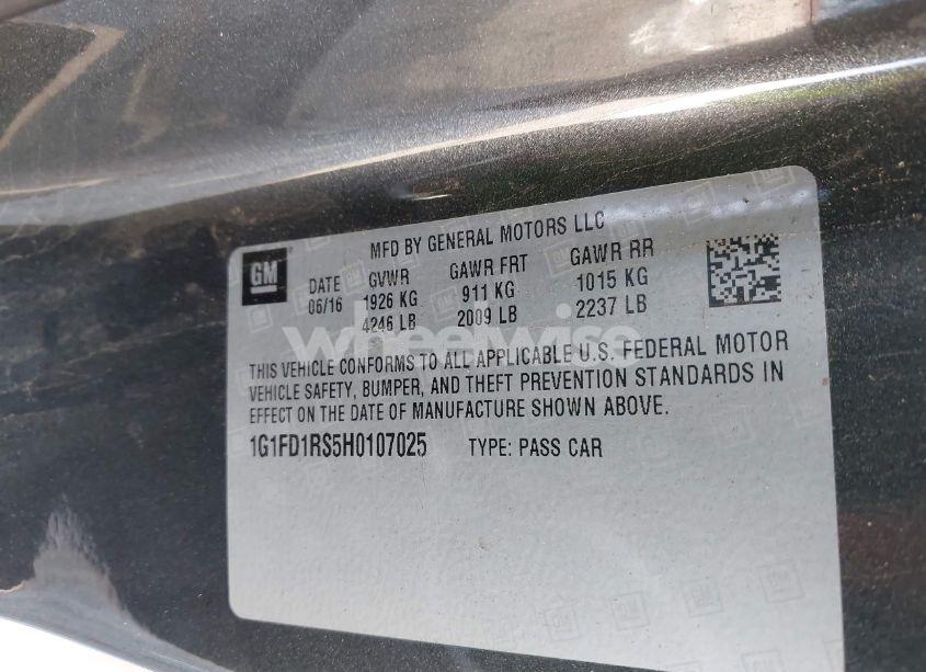 Photo 9 of 2017 Chevrolet Camaro 2LT (VIN 1G1FD1RS5H0107025)