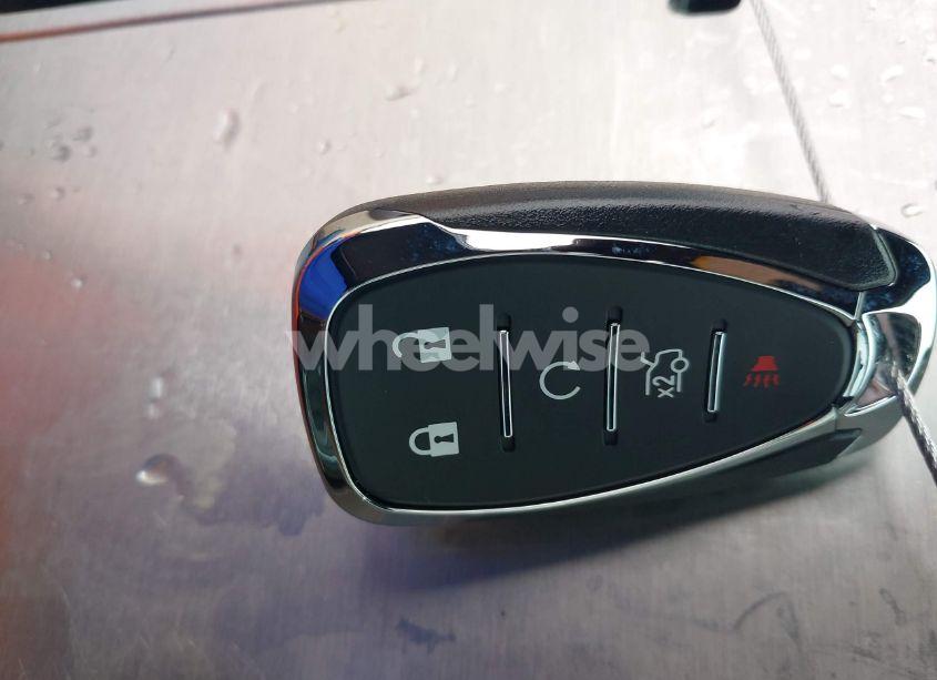 Photo 11 of 2018 Chevrolet Camaro 2LT (VIN 1G1FD1RS5J0160524)