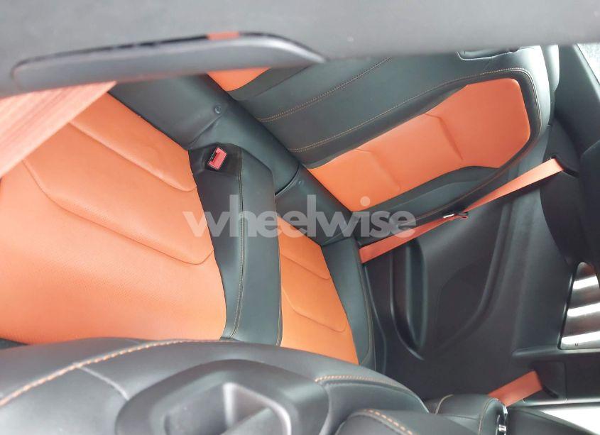 Photo 8 of 2018 Chevrolet Camaro 2LT (VIN 1G1FD1RS5J0160524)