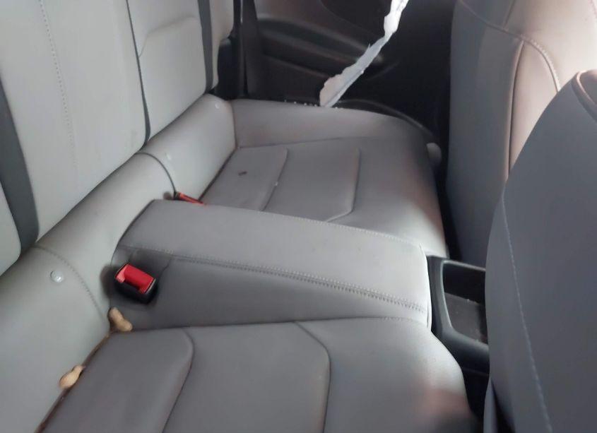 Photo 8 of 2019 Chevrolet Camaro 2LT (VIN 1G1FD1RS5K0151274)